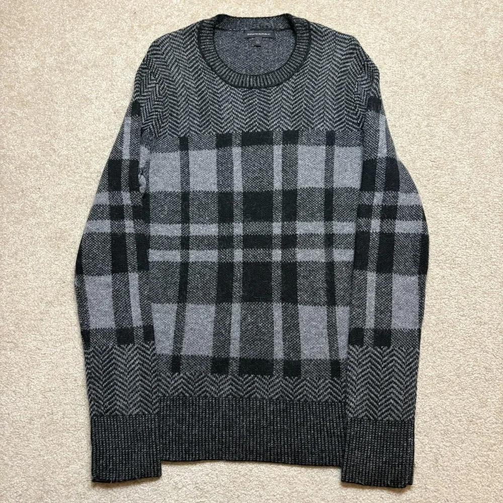 Banana Republic Sweater Mens Large Gray Plaid Merino Wool Mohair Blend Knit Crew